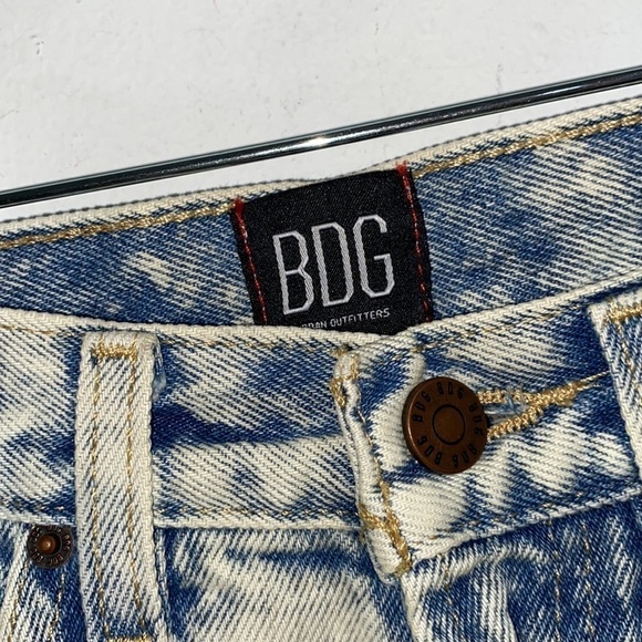 BDG jeans slim straight 24 bleach faded acid wash denim 100%‎ cotton - Picture 2 of 7